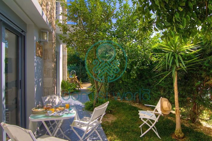 Image No.19-5 Bed House for sale