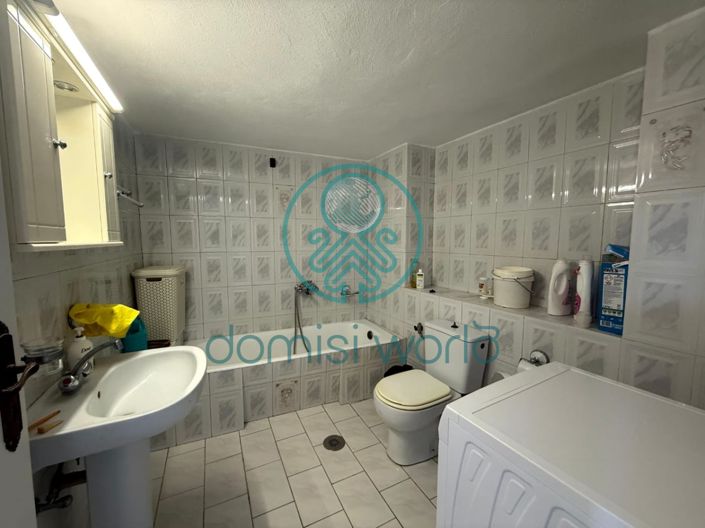 Image No.22-2 Bed Villa / Detached for sale