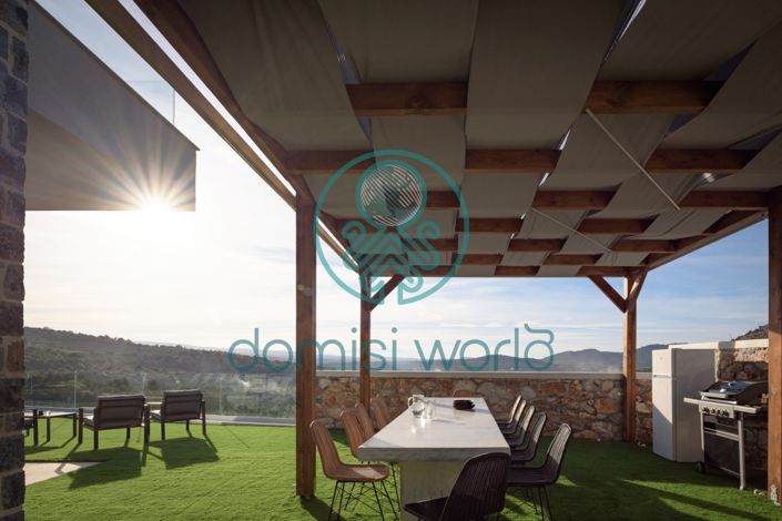 Image No.30-6 Bed Property for sale