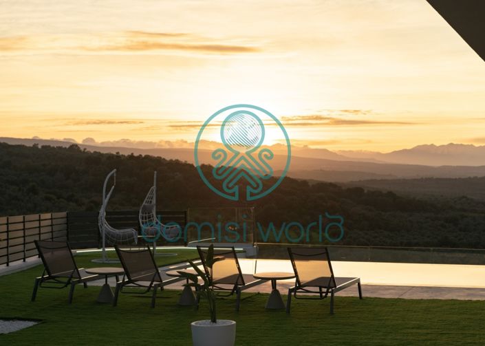 Image No.37-6 Bed Property for sale