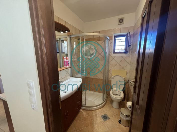 Image No.25-4 Bed House for sale