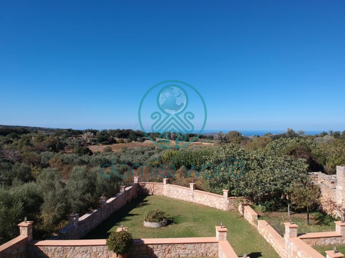 Image No.3-4 Bed House for sale