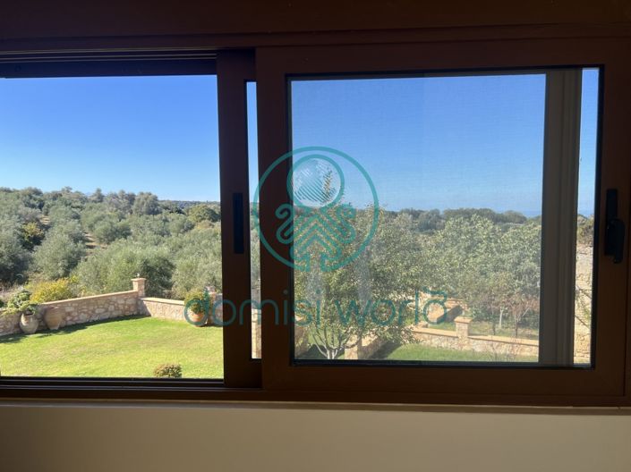 Image No.5-4 Bed House for sale