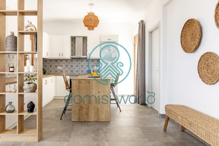 Image No.14-8 Bed Apartment for sale