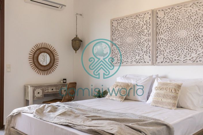 Image No.20-8 Bed Apartment for sale