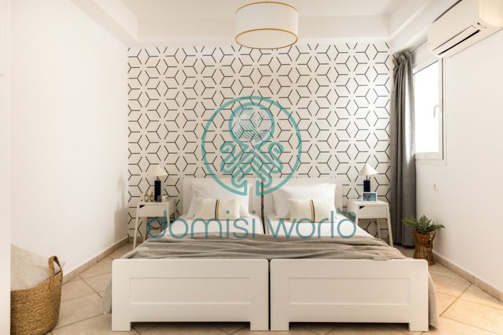 Image No.9-8 Bed Apartment for sale