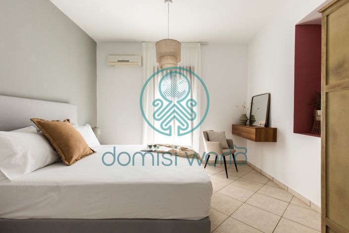 Image No.18-16 Bed Apartment for sale