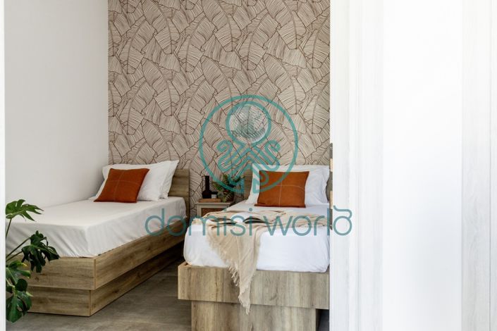 Image No.30-16 Bed Apartment for sale