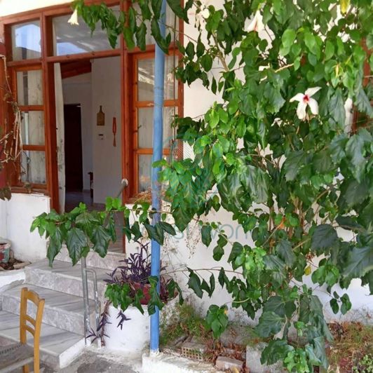 Image No.2-Villa / Détaché de 2 chambres à vendre à Pompia