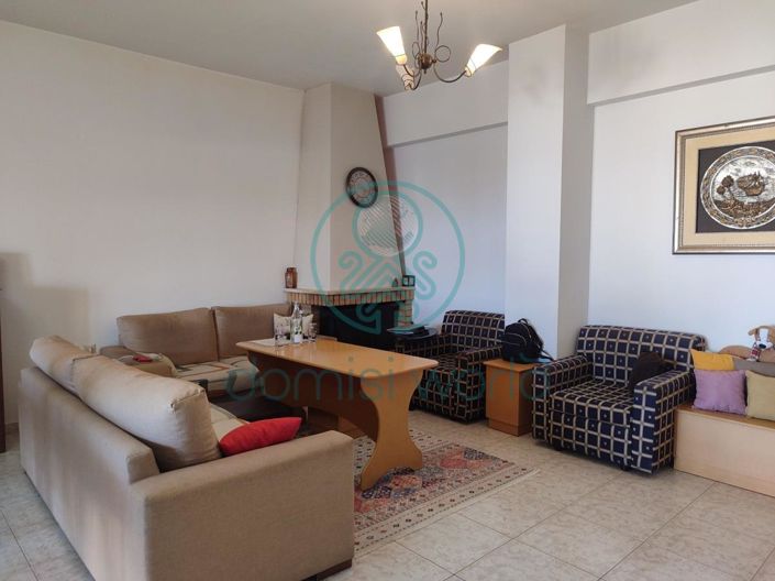 Image No.15-6 Bed House for sale