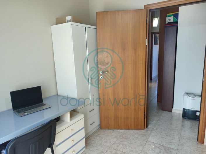 Image No.20-6 Bed House for sale