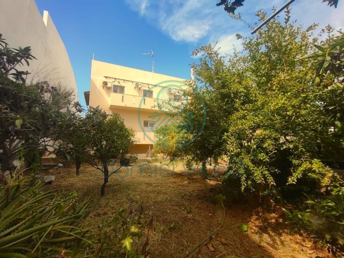 Image No.4-6 Bed House for sale