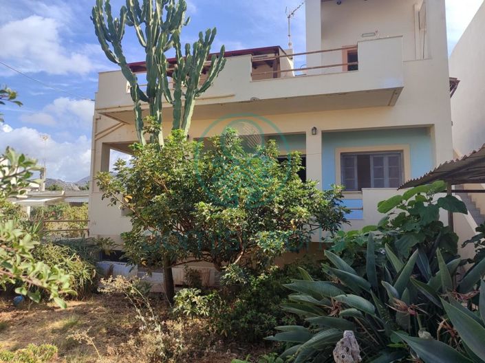 Image No.5-6 Bed House for sale