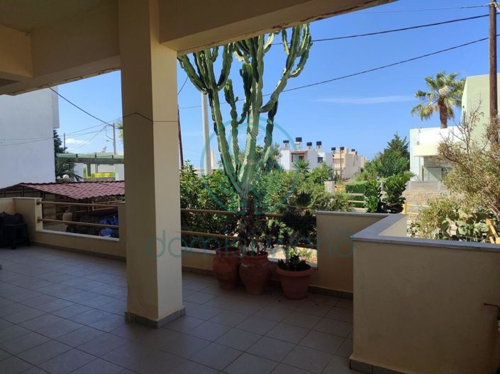 Image No.6-6 Bed House for sale