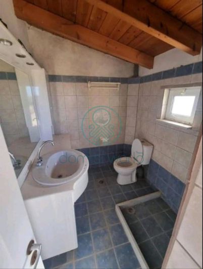 Image No.12-2 Bed House for sale