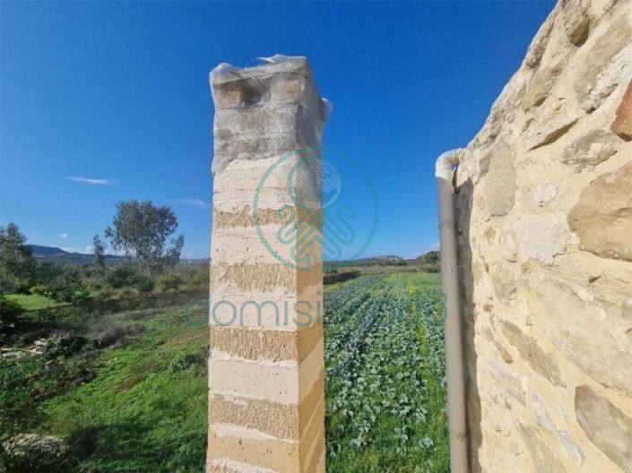 Image No.5-2 Bed House for sale