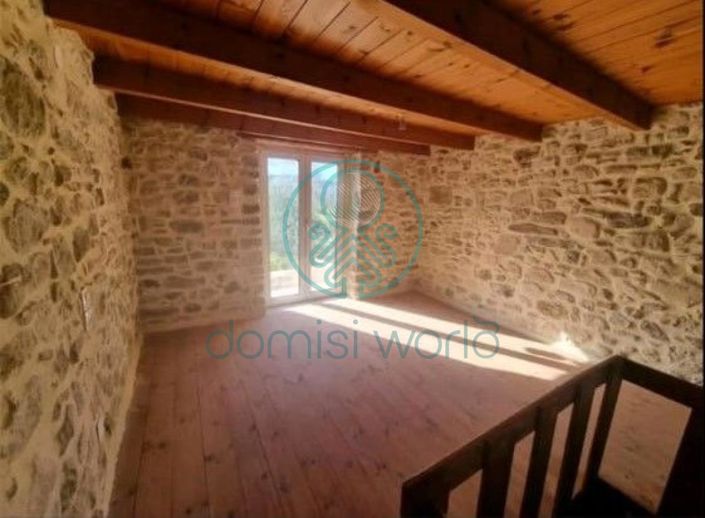 Image No.8-2 Bed House for sale