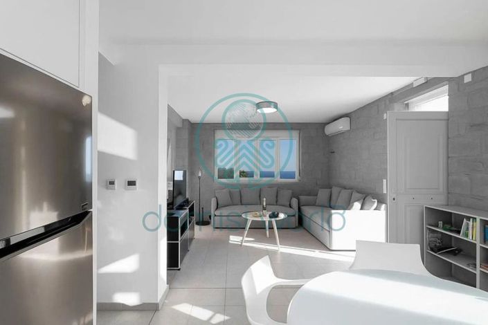 Image No.3-2 Bed Villa for sale