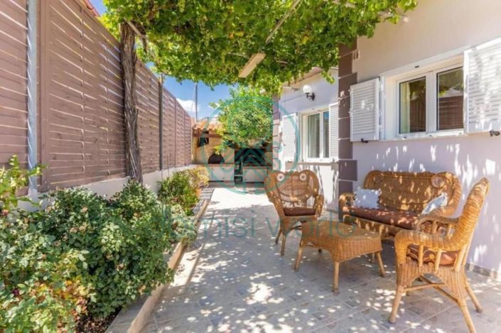 Image No.11-2 Bed House for sale