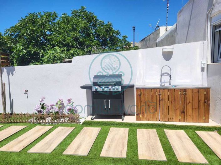 Image No.8-2 Bed House for sale