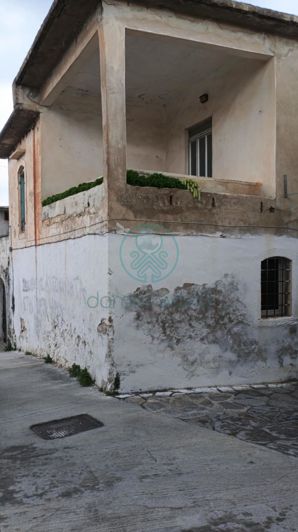 Image No.5-2 Bed House for sale