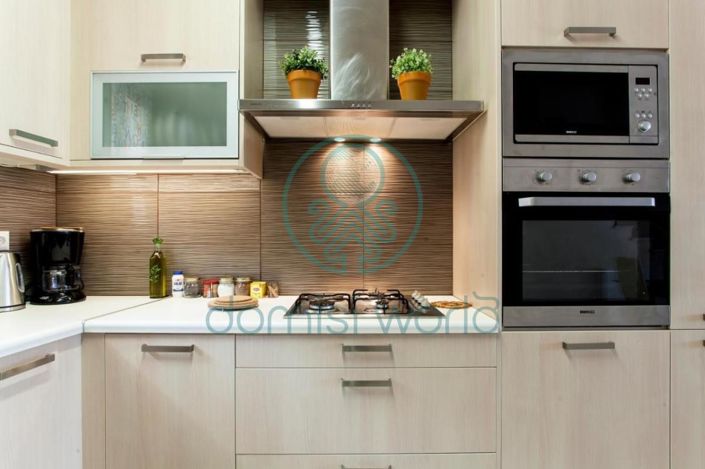 Image No.11-8 Bed Property for sale