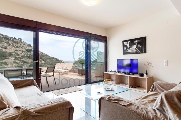 Image No.25-8 Bed Property for sale