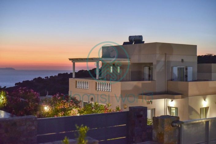 Image No.5-2 Bed Villa for sale