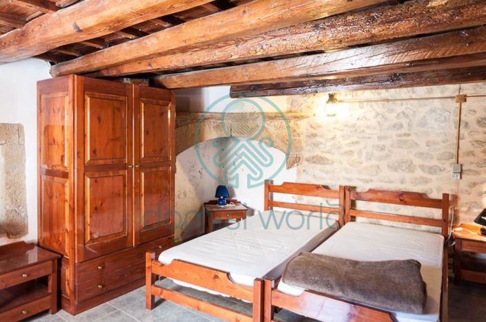 Image No.7-4 Bed House for sale