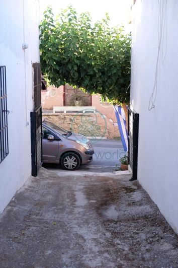 Image No.24-3 Bed House for sale
