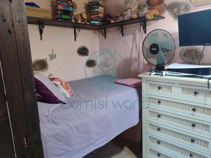 Image No.19-2 Bed Maisonette for sale