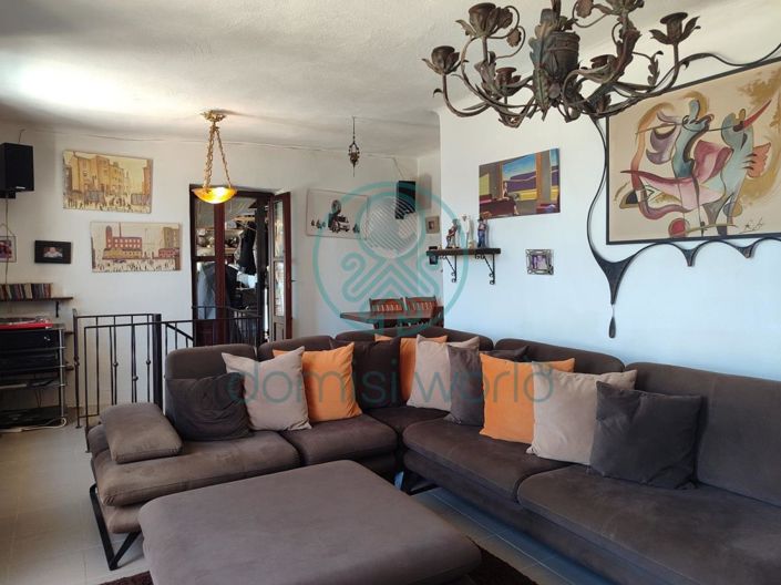 Image No.21-2 Bed Maisonette for sale