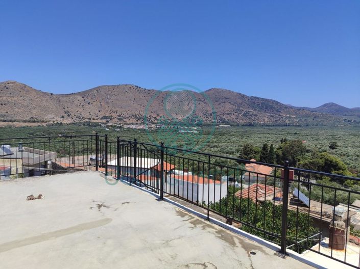 Image No.6-2 Bed Maisonette for sale