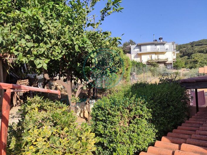 Image No.10-4 Bed House for sale