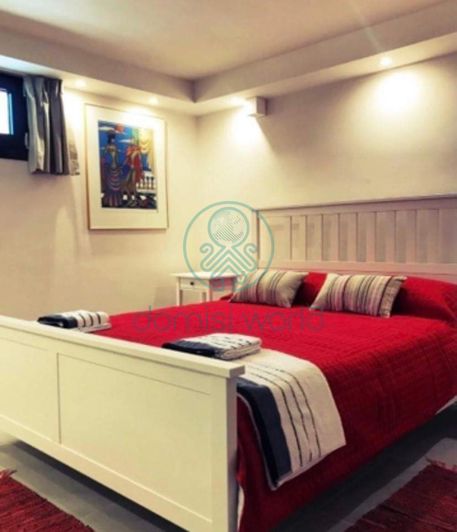 Image No.25-5 Bed House for sale