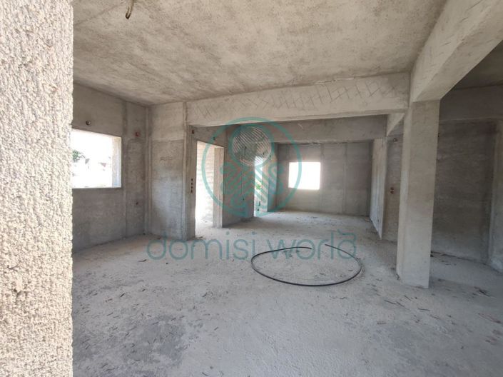 Image No.11-6 Bed House for sale