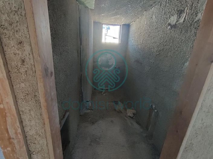 Image No.17-6 Bed House for sale