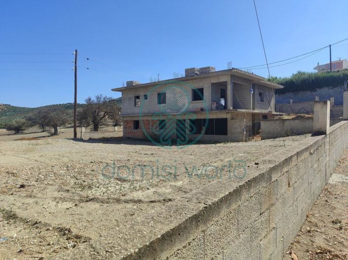 Image No.6-6 Bed House for sale