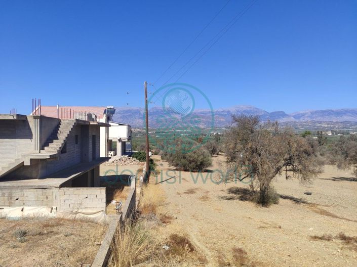 Image No.7-6 Bed House for sale