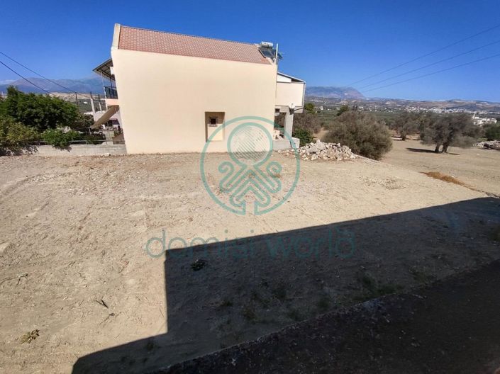 Image No.9-6 Bed House for sale