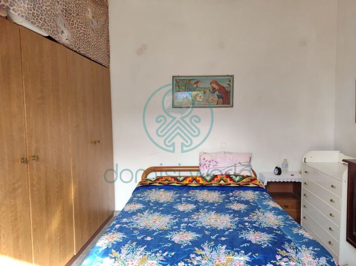 Image No.16-5 Bed House for sale