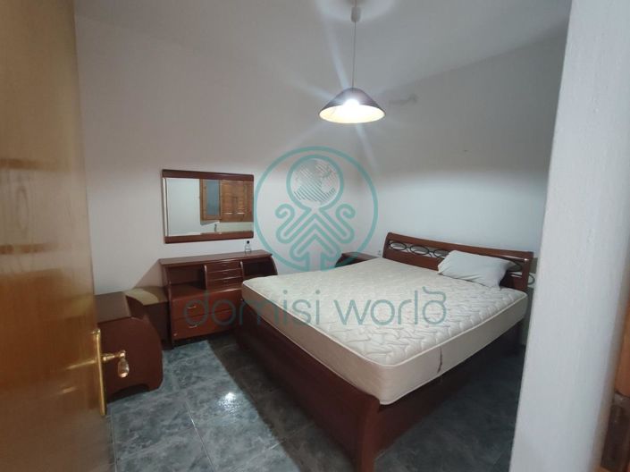 Image No.18-5 Bed House for sale