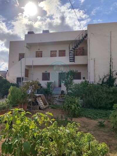 Image No.7-5 Bed House for sale