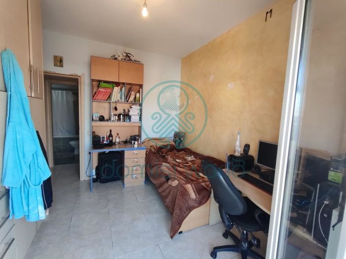 Image No.15-3 Bed House for sale