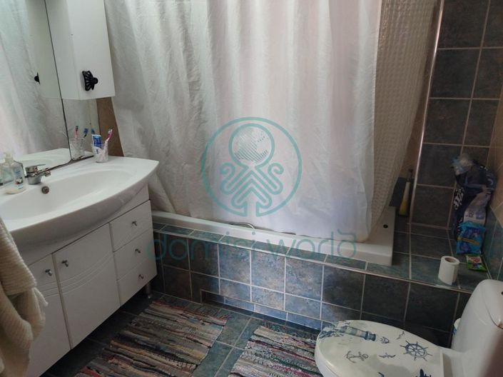 Image No.20-3 Bed House for sale