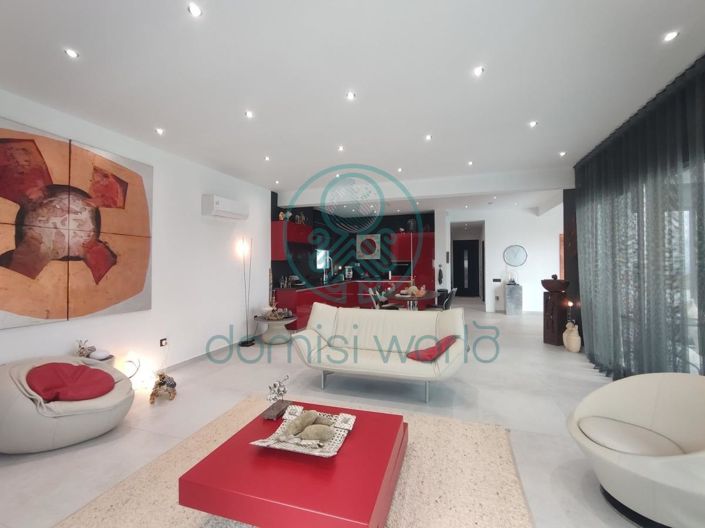 Image No.14-3 Bed Villa for sale