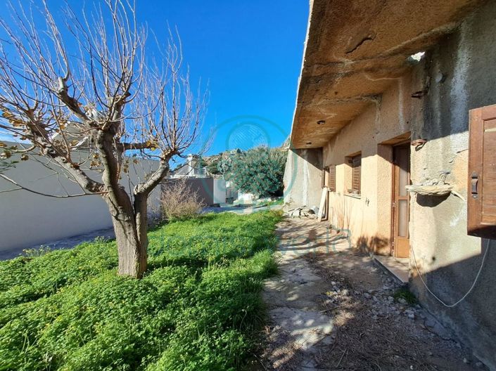 Image No.5-2 Bed House for sale