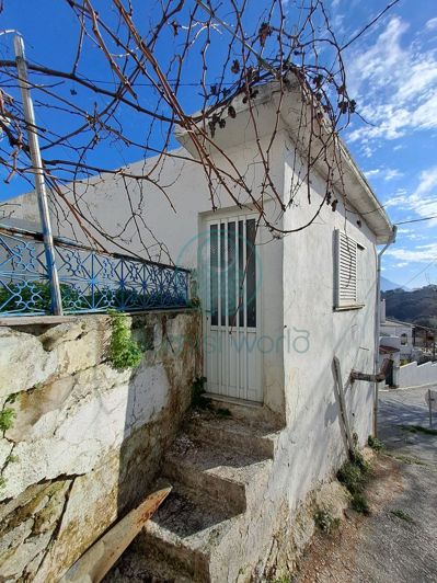 Image No.4-2 Bed House for sale