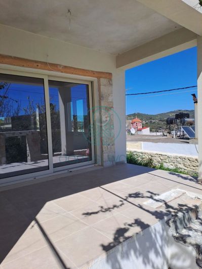 Image No.11-3 Bed House for sale