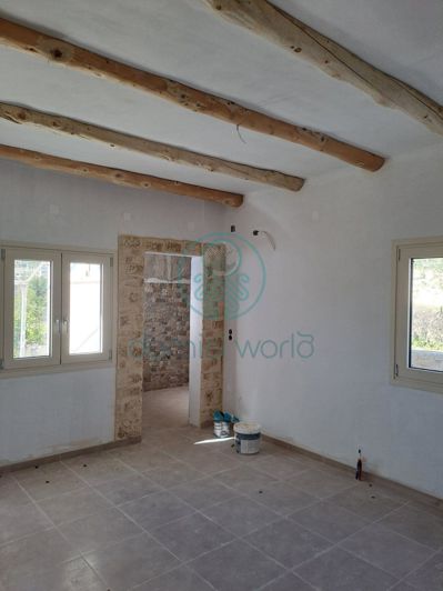 Image No.13-3 Bed House for sale